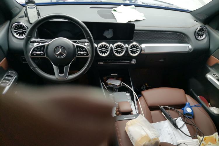 Used Mercedes-Benz GLB 2021 GLB 200 Fashion Model Center Console