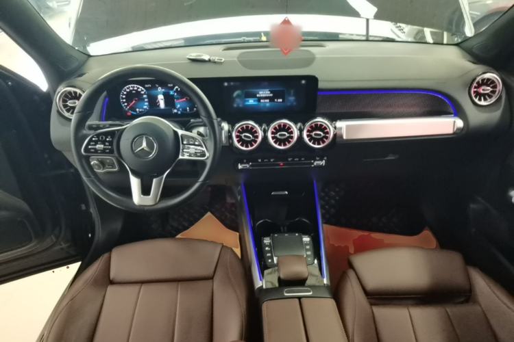 Used Mercedes-Benz GLB 2021 GLB 200 Dynamic Edition Center Console