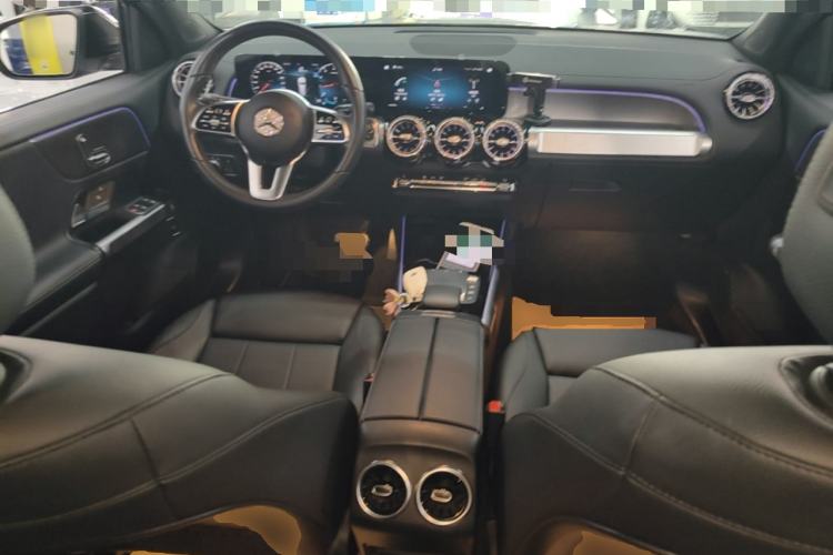 Used Mercedes-Benz GLB 2021 GLB 200 Dynamic Edition Center Console