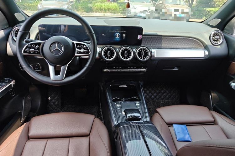 Used Mercedes-Benz GLB 2021 GLB 200 Fashion Model Center Console