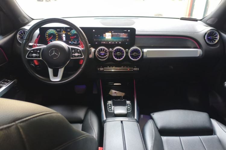 Used Mercedes-Benz GLB 2021 GLB 200 Fashion Model Center Console