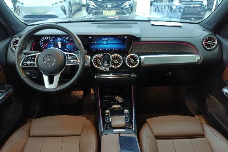 Used Mercedes-Benz GLB 2021 GLB 200 Fashion Model Center Console