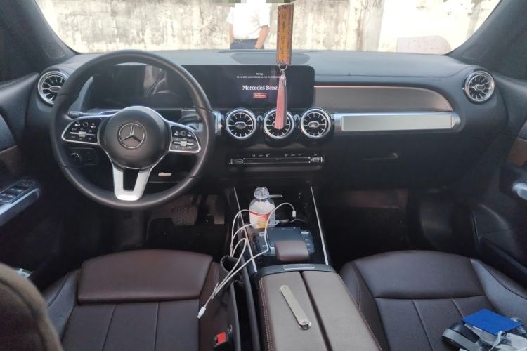 Used Mercedes-Benz GLB 2021 GLB 200 Dynamic Edition Center Console