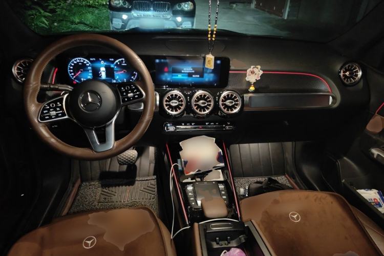 Used Mercedes-Benz GLB 2021 GLB 200 Fashion Model Center Console