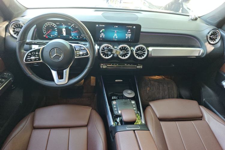 Used Mercedes-Benz GLB 2021 GLB 200 Dynamic Edition Center Console