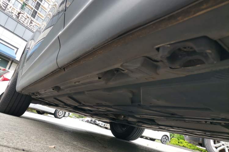 Used Mercedes-Benz GLB 2021 GLB 200 Fashion Model Chassis Rear Left