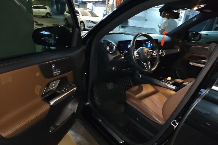 Used Mercedes-Benz GLB 2021 GLB 200 Dynamic Edition Driver Seat