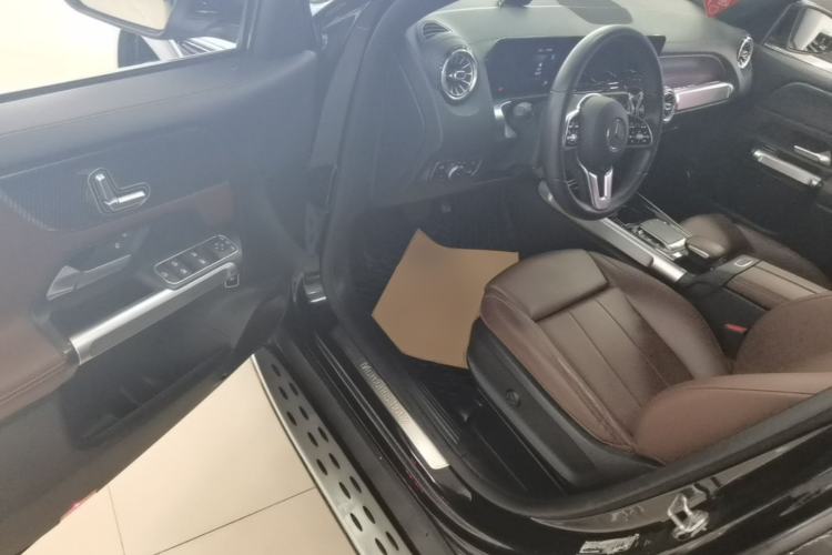 Used Mercedes-Benz GLB 2021 GLB 200 Dynamic Edition Driver Seat