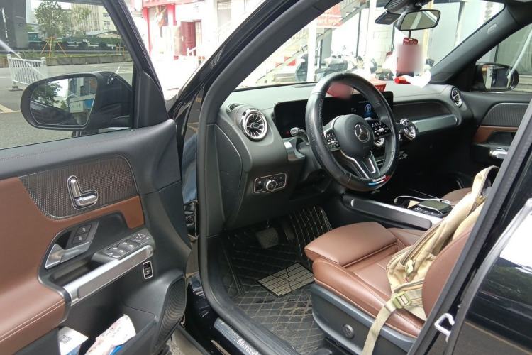 Used Mercedes-Benz GLB 2021 GLB 200 Dynamic Edition Driver Seat