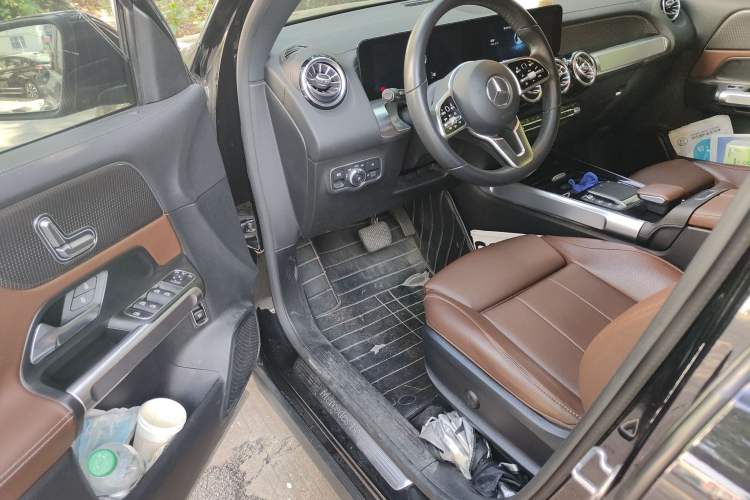 Used Mercedes-Benz GLB 2021 GLB 200 Dynamic Edition Driver Seat
