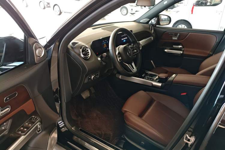 Used Mercedes-Benz GLB 2021 GLB 200 4MATIC Driver Seat