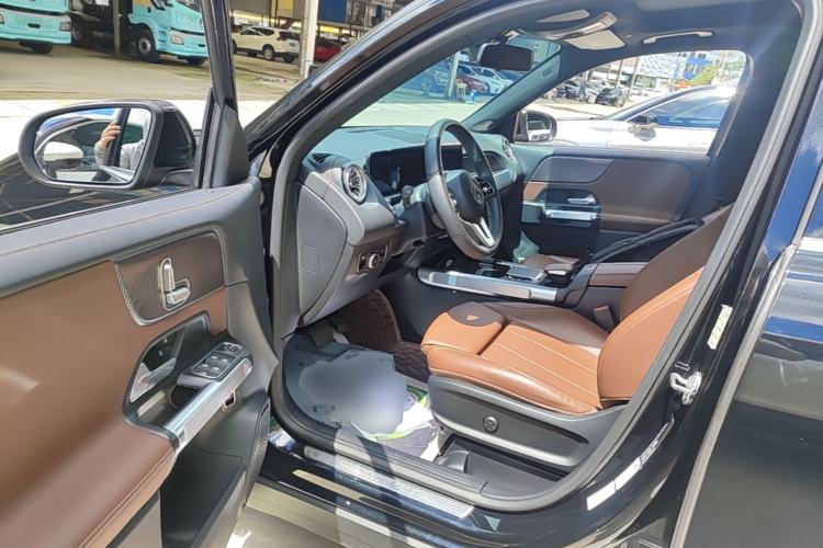 Used Mercedes-Benz GLB 2021 GLB 200 Dynamic Edition Driver Seat