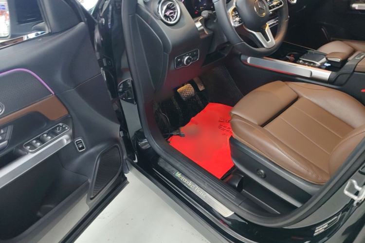 Used Mercedes-Benz GLB 2021 GLB 200 Dynamic Edition Driver Seat