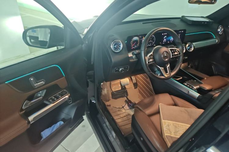 Used Mercedes-Benz GLB 2021 GLB 200 Dynamic Edition Driver Seat