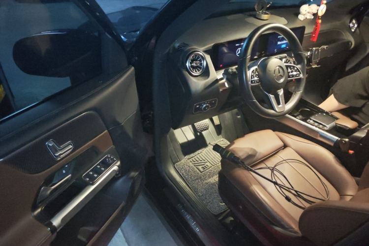 Used Mercedes-Benz GLB 2021 GLB 200 Dynamic Edition Driver Seat