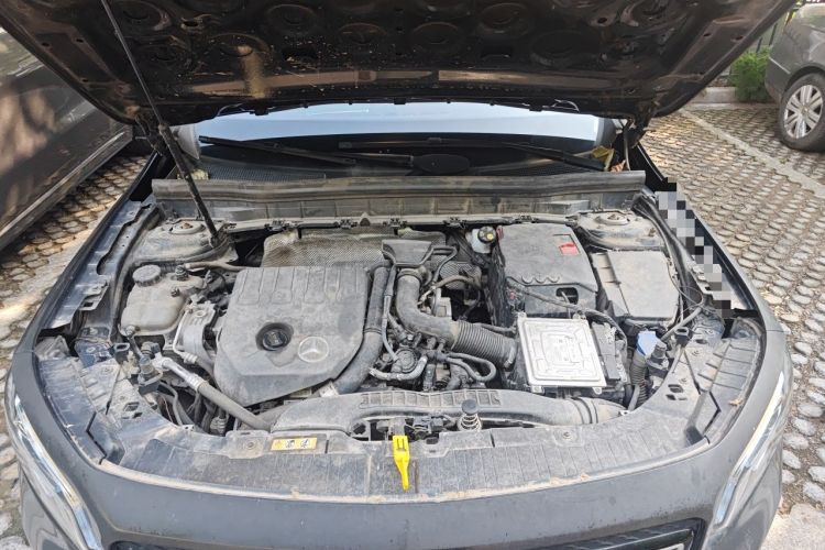 Used Mercedes-Benz GLB 2021 GLB 200 4MATIC Engine Bay