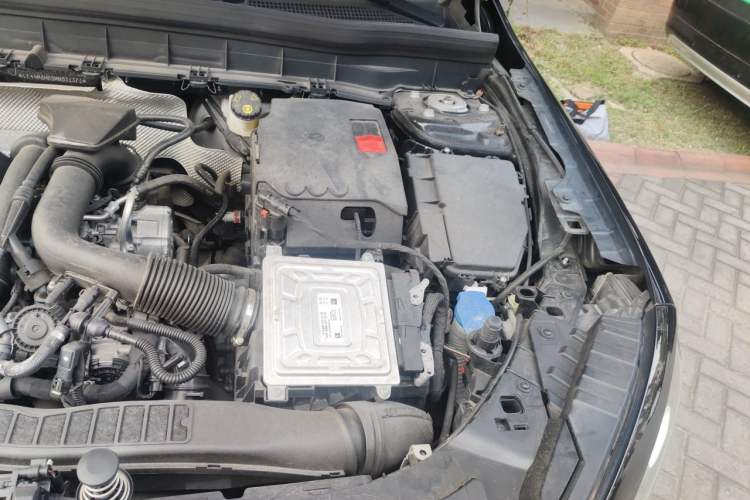 Used Mercedes-Benz GLB 2021 GLB 200 Fashion Model Engine Bay Left