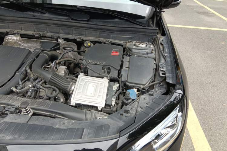 Used Mercedes-Benz GLB 2021 GLB 200 Dynamic Edition Engine Bay Left
