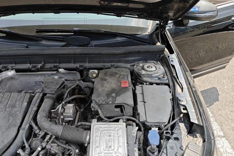 Used Mercedes-Benz GLB 2021 GLB 200 Fashion Model Engine Bay Left