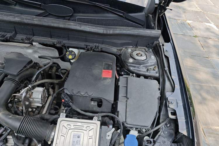 Used Mercedes-Benz GLB 2021 GLB 200 Dynamic Edition Engine Bay Left