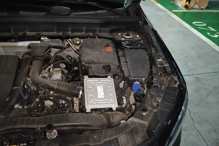 Used Mercedes-Benz GLB 2021 GLB 200 Dynamic Edition Engine Bay Left