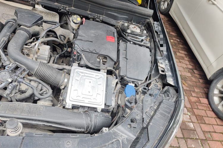 Used Mercedes-Benz GLB 2021 GLB 200 Fashion Model Engine Bay Left