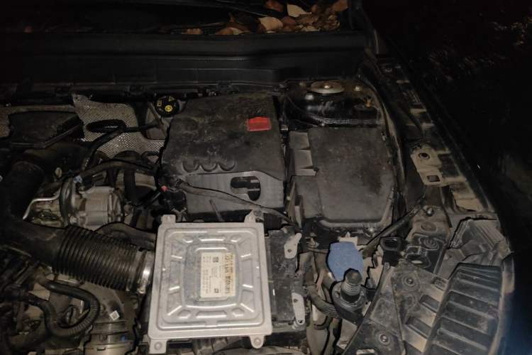 Used Mercedes-Benz GLB 2021 GLB 200 Fashion Model Engine Bay Left