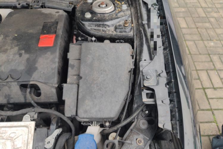 Used Mercedes-Benz GLB 2021 GLB 200 Fashion Model Engine Bay Left