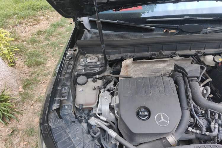 Used Mercedes-Benz GLB 2021 GLB 200 Dynamic Edition Engine Bay Right