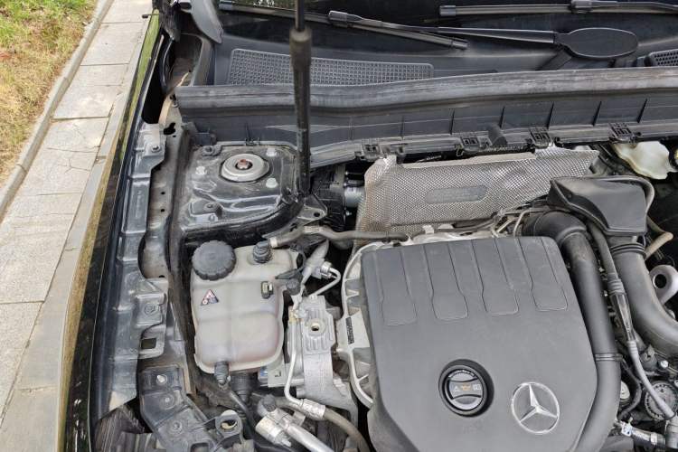 Used Mercedes-Benz GLB 2021 GLB 200 Dynamic Edition Engine Bay Right