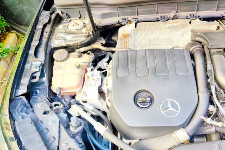 Used Mercedes-Benz GLB 2021 GLB 200 Fashion Model Engine Bay Right