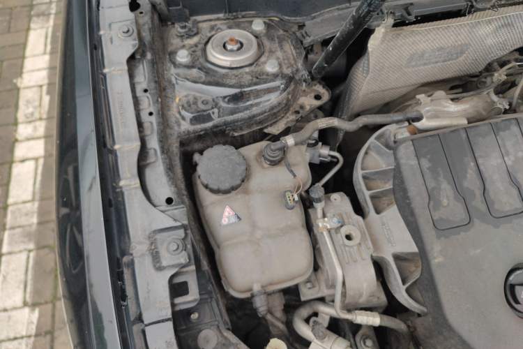 Used Mercedes-Benz GLB 2021 GLB 200 Fashion Model Engine Bay Right