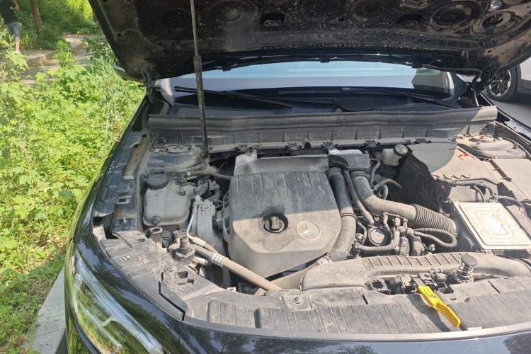 Used Mercedes-Benz GLB 2021 GLB 200 4MATIC Engine Bay Right