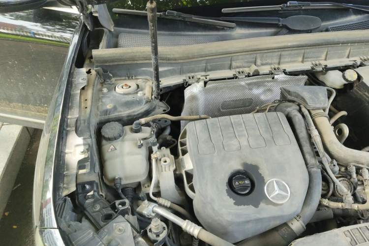 Used Mercedes-Benz GLB 2021 GLB 200 Dynamic Edition Engine Bay Right