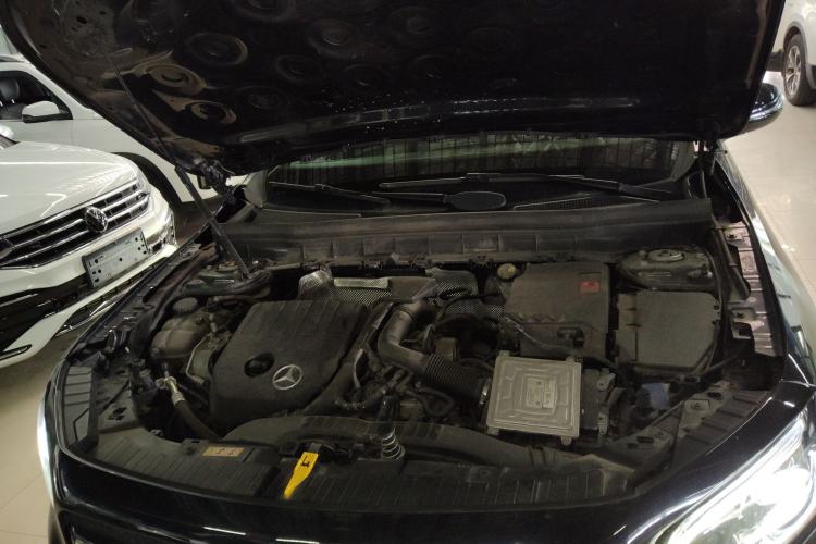 Used Mercedes-Benz GLB 2021 GLB 200 4MATIC Engine Bay