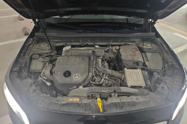 Used Mercedes-Benz GLB 2021 GLB 200 Dynamic Edition Engine Bay