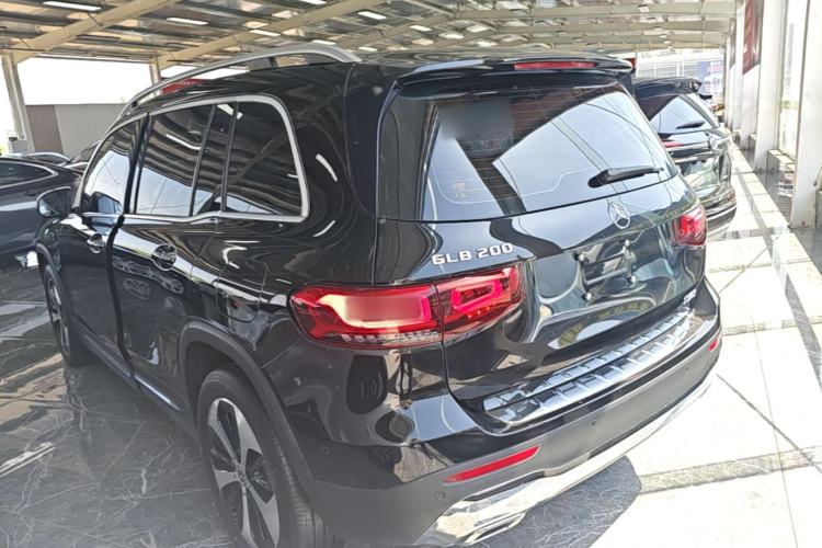 Used Mercedes-Benz GLB 2021 GLB 200 Fashion Model Exterior 2