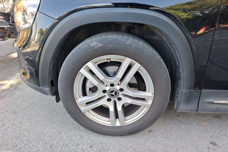 Used Mercedes-Benz GLB 2021 GLB 200 Dynamic Edition Exterior 3