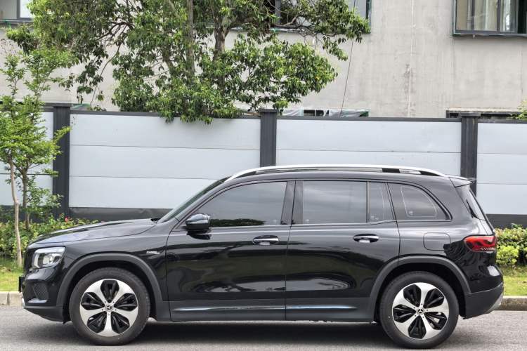 Used Mercedes-Benz GLB 2021 GLB 200 Fashion Model Exterior 4