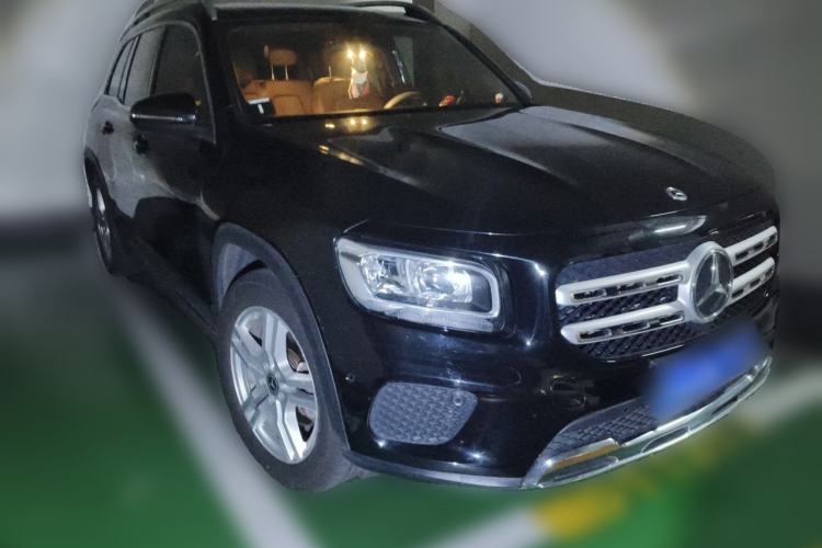 Used Mercedes-Benz GLB 2021 GLB 180 Fashion Model Front Right 45 Deg