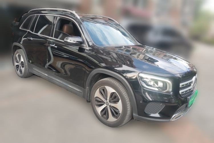 Used Mercedes-Benz GLB 2021 GLB 200 Fashion Model Front Right 45 Deg