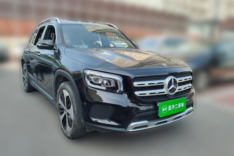 Used Mercedes-Benz GLB 2021 GLB 200 Fashion Model Front Right 45 Deg