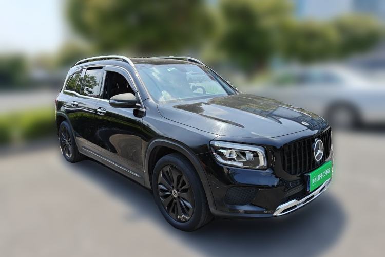 Used Mercedes-Benz GLB 2021 GLB 200 Fashion Model Front Right 45 Deg