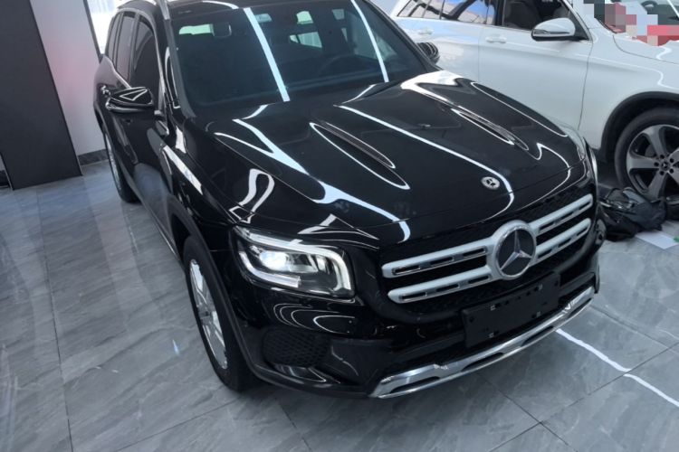Used Mercedes-Benz GLB 2021 GLB 200 Dynamic Edition Front Right 45 Deg