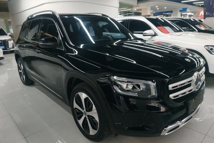 Used Mercedes-Benz GLB 2021 GLB 200 Fashion Model Front Right 45 Deg