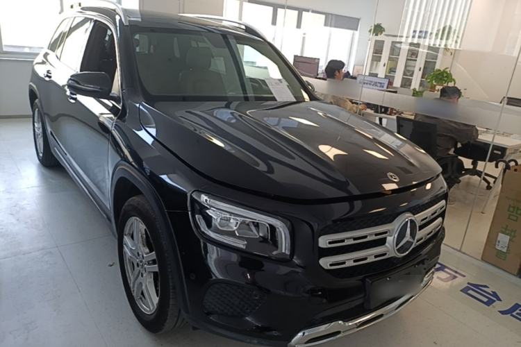 Used Mercedes-Benz GLB 2021 GLB 200 Dynamic Edition Front Right 45 Deg
