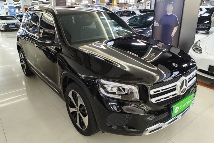 Used Mercedes-Benz GLB 2021 GLB 200 Fashion Model Front Right 45 Deg