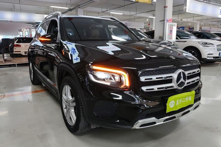 Used Mercedes-Benz GLB 2021 GLB 200 Dynamic Edition Front Right 45 Deg