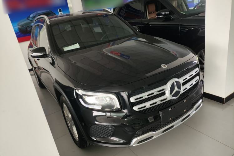 Used Mercedes-Benz GLB 2021 GLB 200 Dynamic Edition Front Right 45 Deg