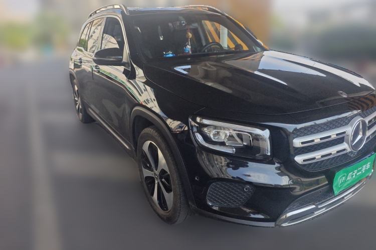 Used Mercedes-Benz GLB 2021 GLB 200 Fashion Model Front Right 45 Deg